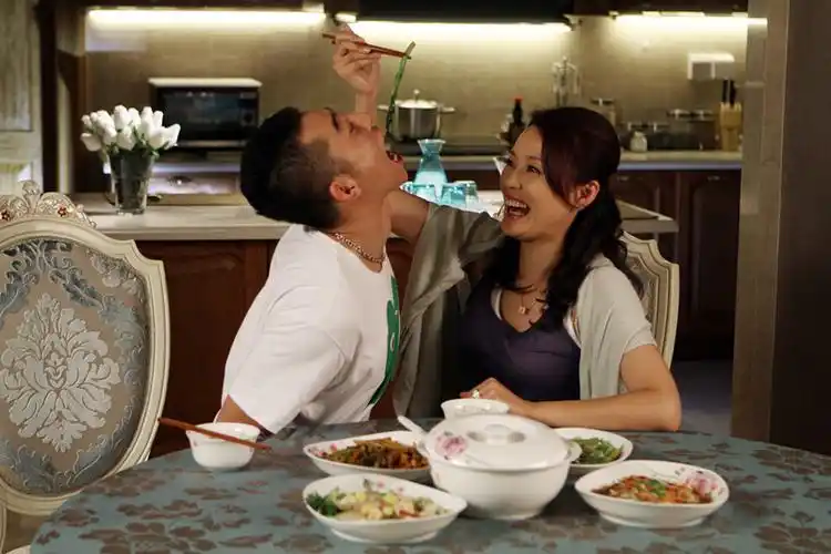 小男人遇上大女人