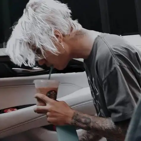 贾斯汀比伯头像 痞帅