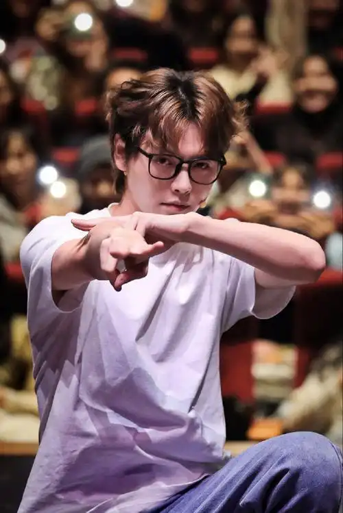 肖宇梁0123生日快乐