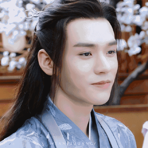 山河令#一家三口的歪头杀,一家人就是要整整齐齐成岭:是我不配嘛