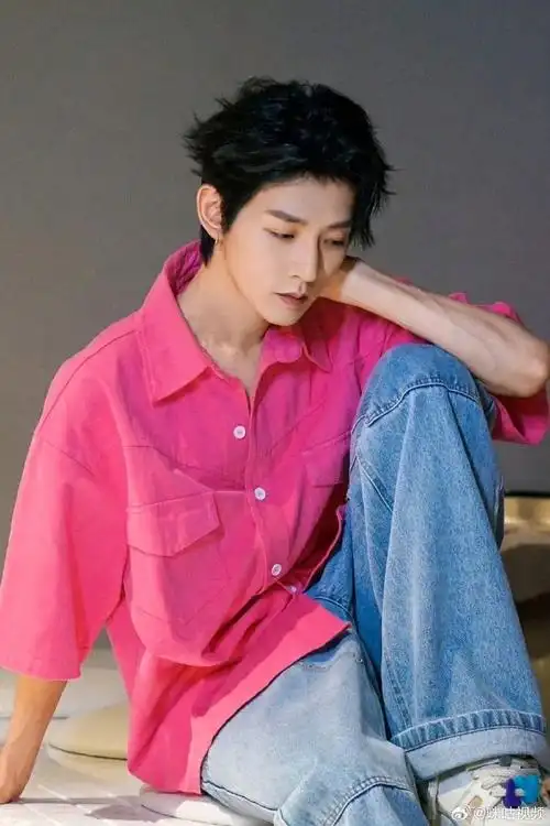 内娱时尚表现力满分的明星##邓为费加罗男士金九首封预告