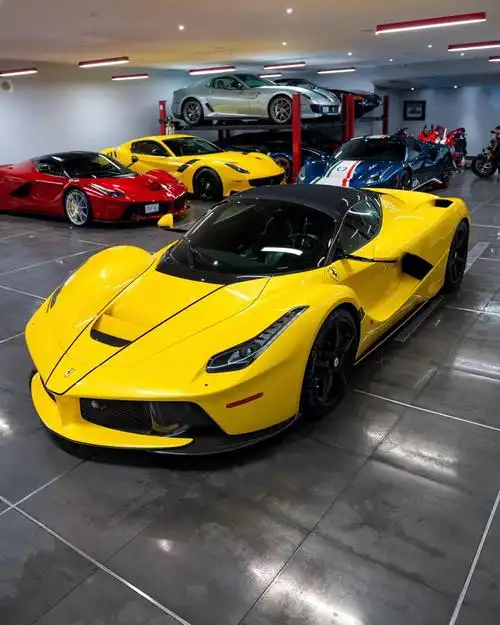 法拉利拉法ferrarilaferrari