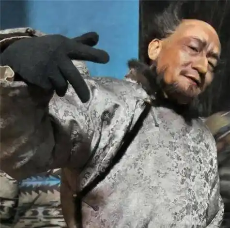 真实的座山雕多厉害?15岁开始作恶,70多岁被抓,最后怎么栽的?