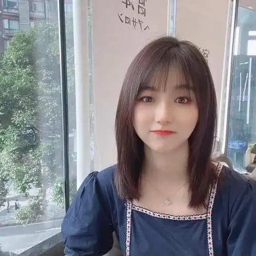 脸又胖又大适合什么刘海,选对发型,瞬间美出个性