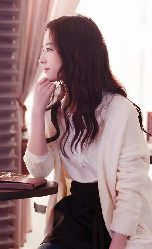 《露水红颜》的刘亦菲真是一件精致的艺术品