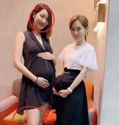 李亚男和助理一同拖"孕肚"搞怪合照,怀孕6月依然四肢纤细迷人