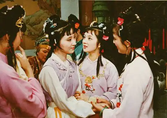 87红楼梦剧照