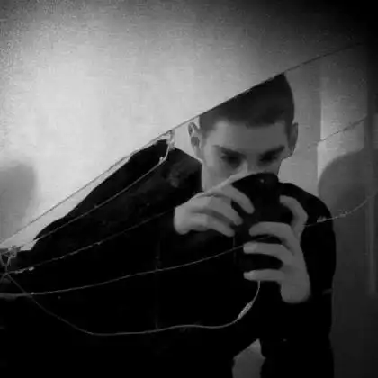 个性欧美黑白男生头像伤感老哭的男人是废物