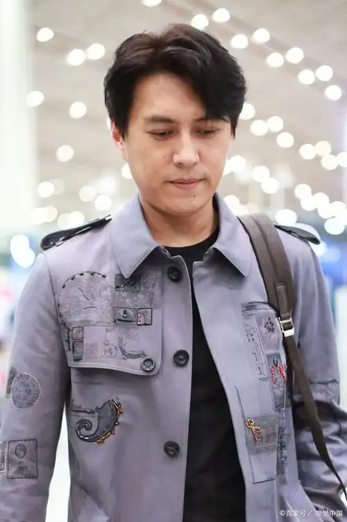 靳东为什么被评为国家一级演员?