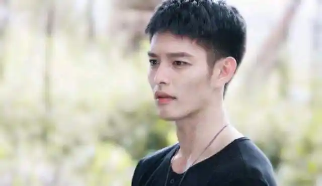 他在逆光中告白都敏俊和柳时镇合体曹佑宁版霸道总裁