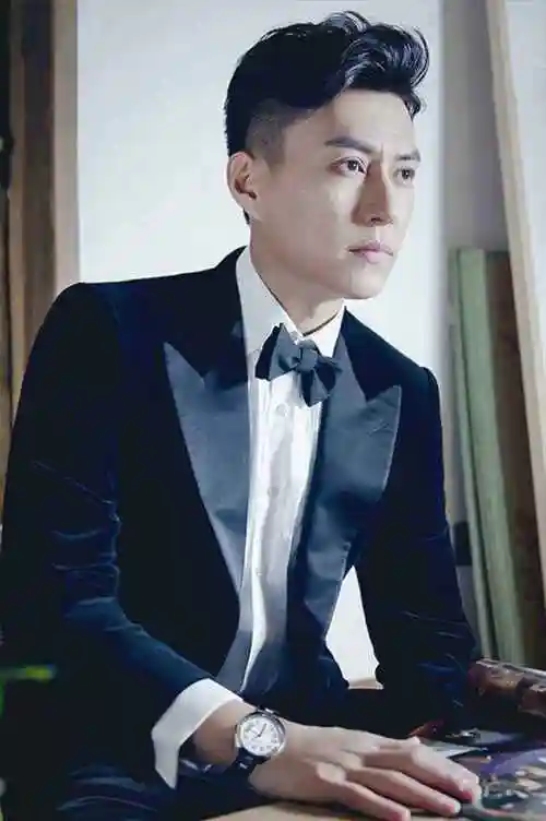 靳东个人资料简介(靳东个人资料简介图片)