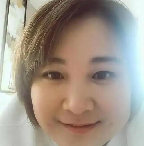 贾玲自称大学时期是校花,起初本以为是开玩笑,可当看完旧照后我信了!