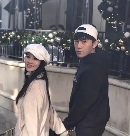 伊能静长文宣传秦昊的《三大队》,表示:演员是幸运也是孤独的|探班|女