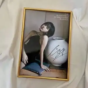 blackpink lisa 签名 裱框版 多款可选 亲笔签名 a4海报