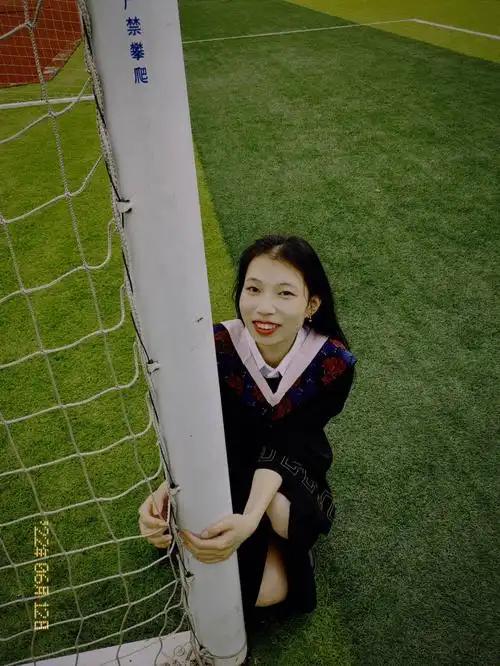 毕业照是因为每一个人而圆满的四年