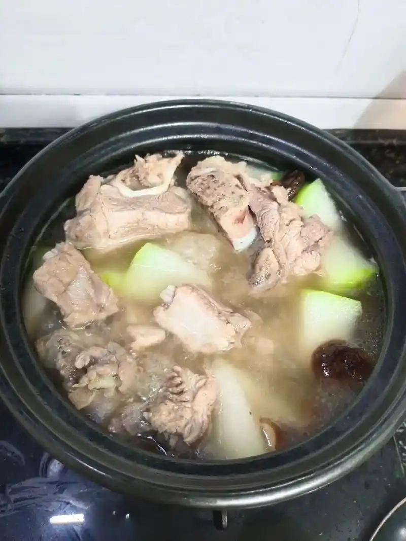 筒骨排骨煲香菇冬瓜汤 盐焗虾 五花肉炒菜心#我的厨房日记 - 抖音