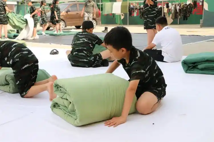 把被子叠好_山东省军博企业管理有限公司