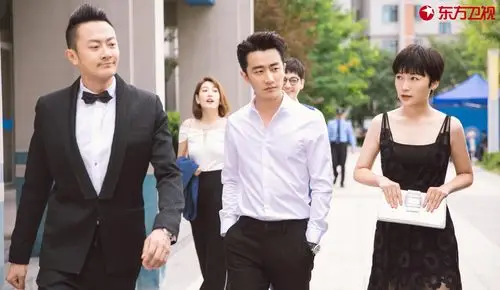 《创业时代》开播 黄轩杨颖化身互联网"创业cp"