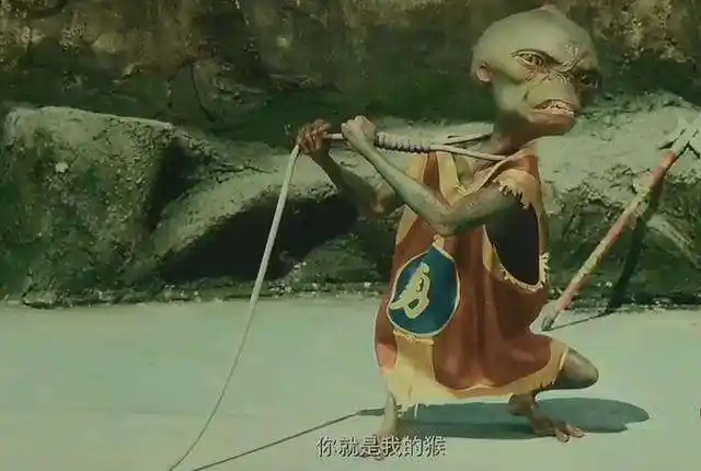 外星人奇卡在喝了白酒醉倒后被沈腾直接泡在酒里黄渤看傻了