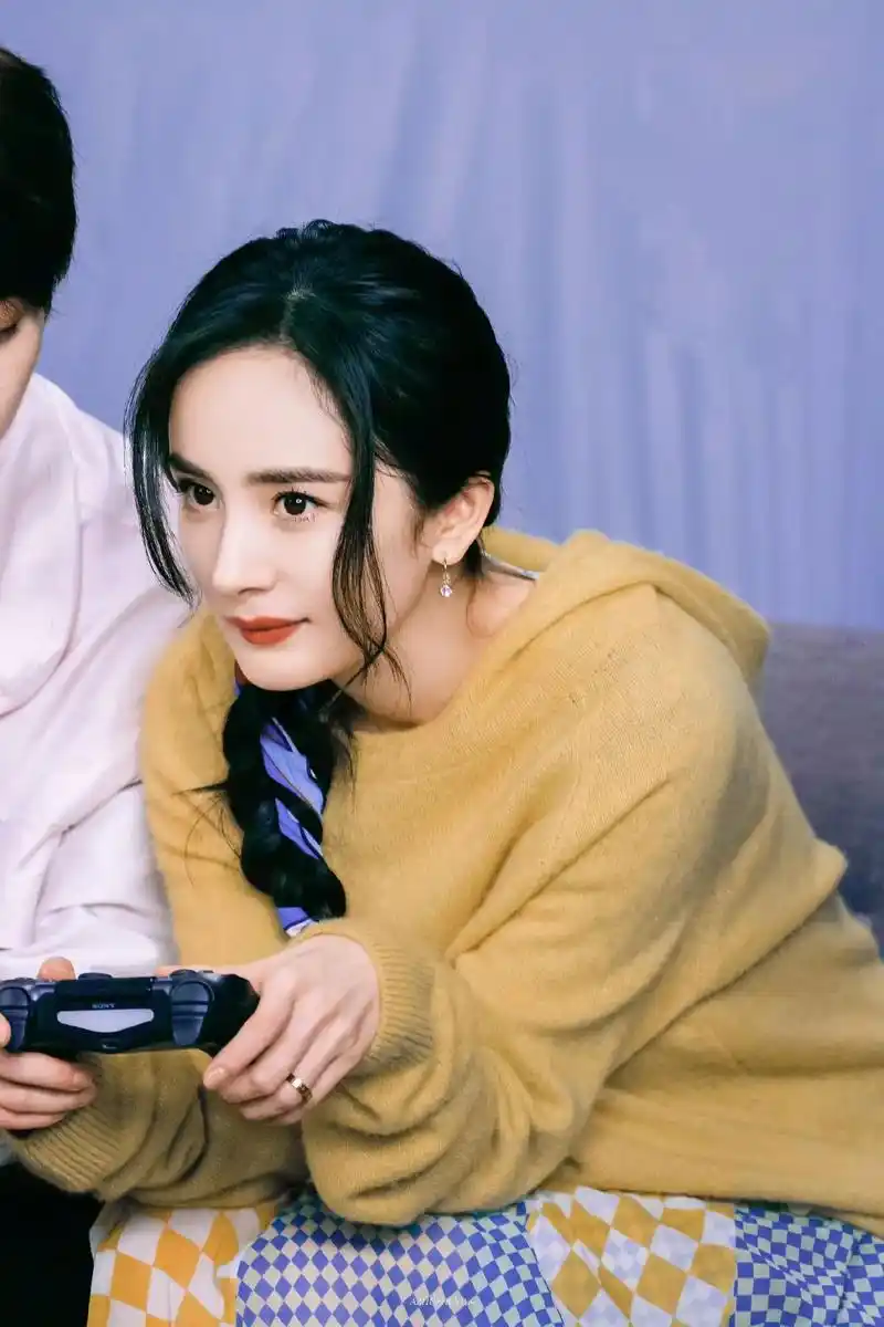 @杨幂新剧爱的二八定律 - 抖音