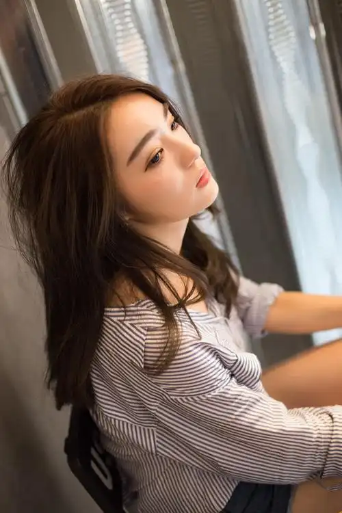 韩范气质氧气美女身材迷人诱惑高清写真照