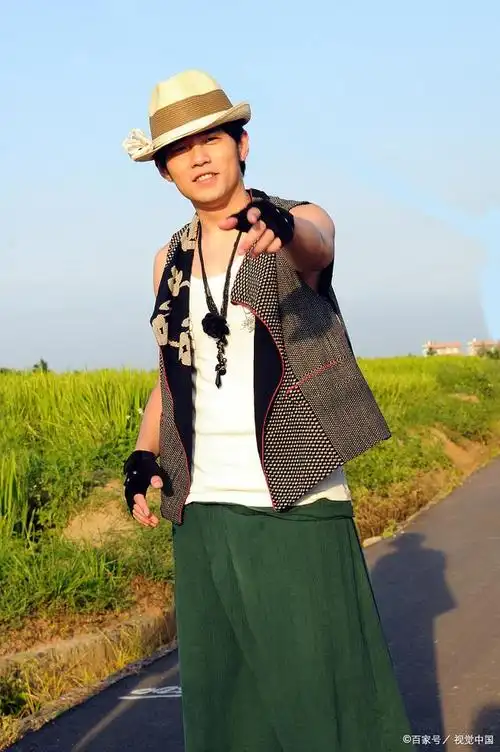 今天我想和大家聊一聊最近的一件热门事件——周杰伦演唱会门票的销售