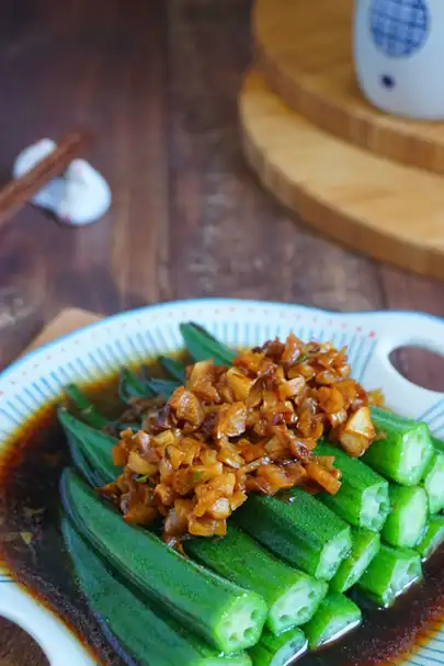 这菜再贵也要常吃,好处多血糖不好的人更要多吃,这样做简单入味_秋葵