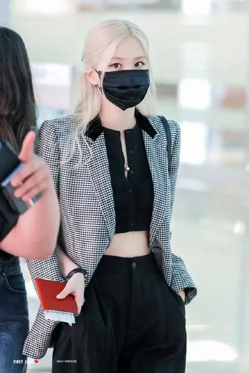 朴彩英圣罗兰全球品牌大使##chaeng laurent