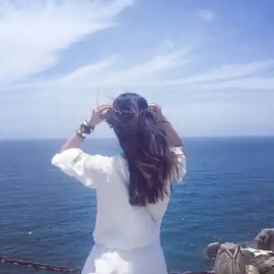 女生全身背影头像耐看的全身背影头像女