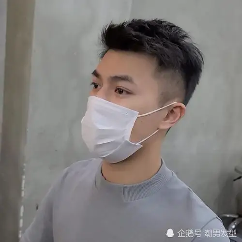 2021男生两边铲发型依旧很火新年试试这3款青春又帅气