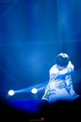 tfboys易烊千玺 150413 第15届音乐风云榜 高清 cr.logo 舞担