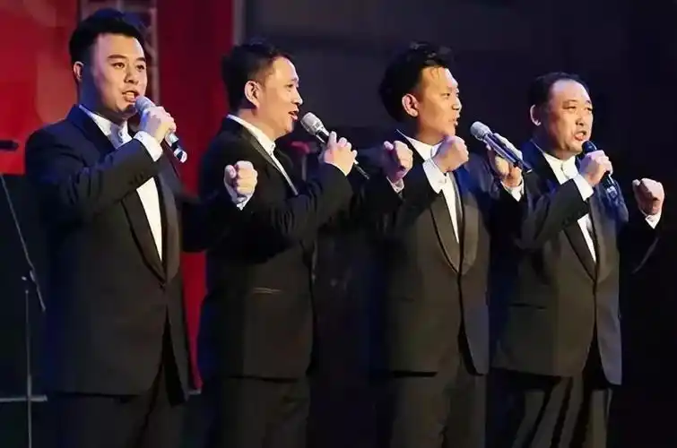 男声四重唱演绎经典珊瑚颂和谐优美动听