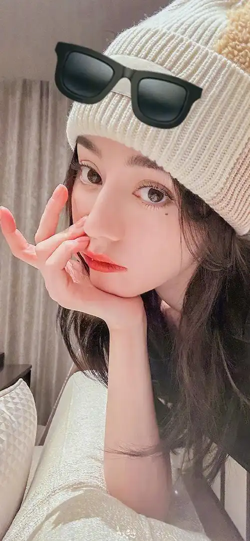 迪丽热巴真发了100多张自拍##迪丽热巴安旎