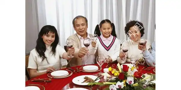 明知出轨是毒药可忍不住偷吃40岁女人自述一次就有无数次