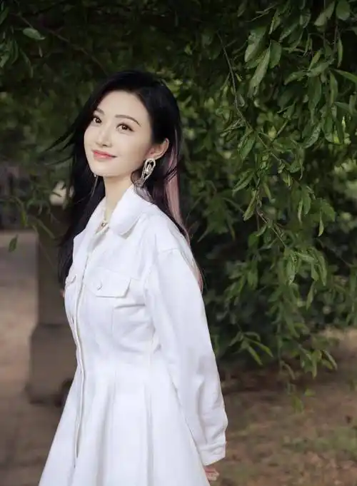 80后花旦女星景甜写真集风姿绰约优雅高贵