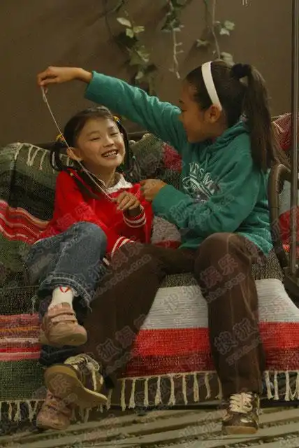 独家探班《家有儿女新传》:温暖剧集 暴力杀青