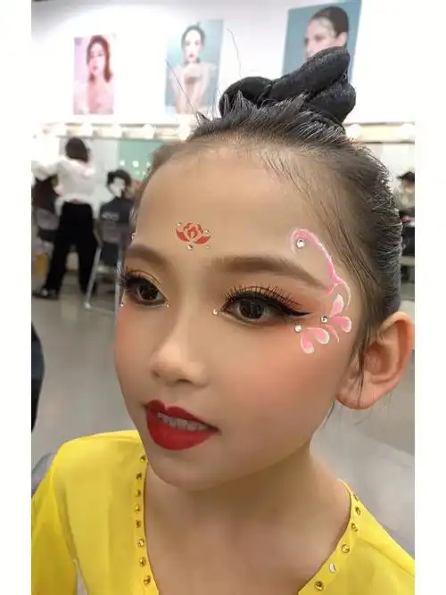 儿童舞台妆