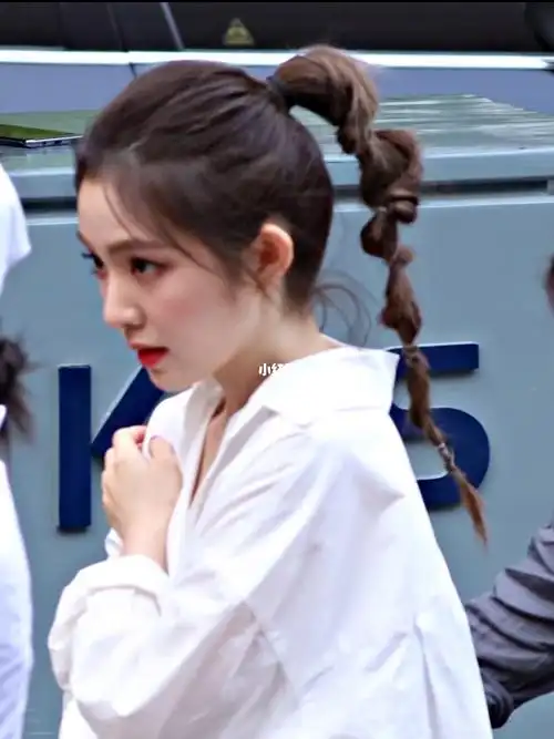 裴珠泫打歌上班路饭拍190621