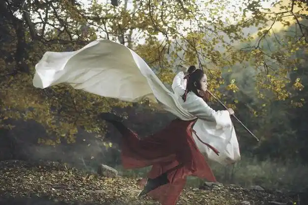 道具在人像创作中如何使用|古风|兵器|乐器|小道具_网易订阅