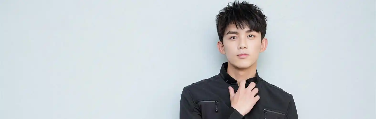 p>吴磊,1999年12月26日出生于上海,祖籍四川 a target="_blank" href