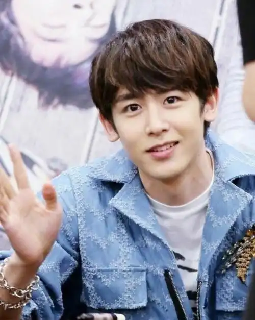 我一个三十几岁的孩子妈竟然入坑了,吾里#尼坤  真真的把我迷晕了