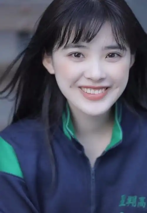 初中受男生欢迎的女生身高排行榜,170仅排第5,榜首不足1米6