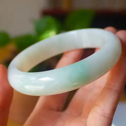绿梓缅甸翡翠手镯冰种飘花玉镯子天然玉手镯女送妈妈5cm