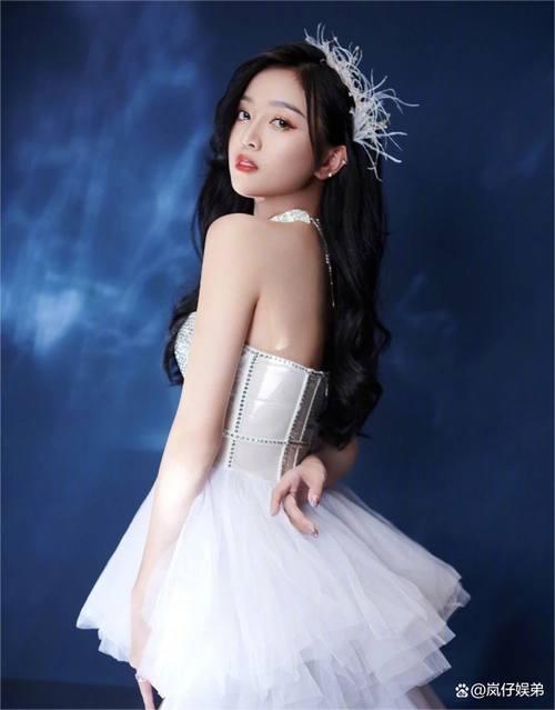 吴宣仪近段时间可以说成为了吃瓜群众关注的焦点,但并不是被狗仔报道