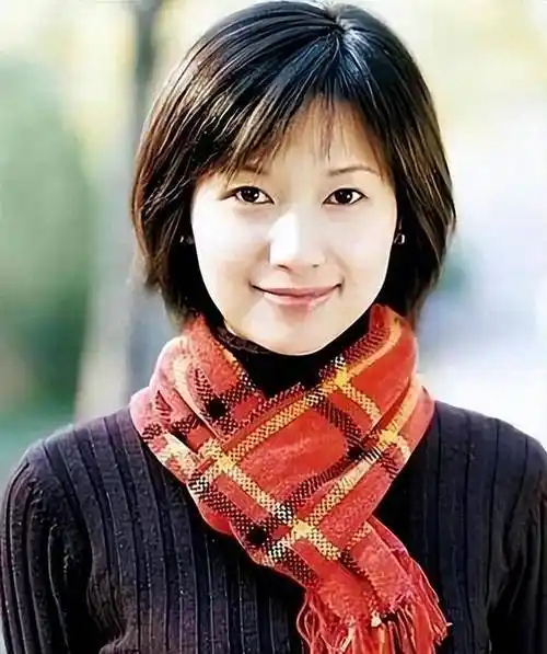 徐静蕾美国定居生活曝光,晒出真实家居照,身材发福却乐在其中_照片