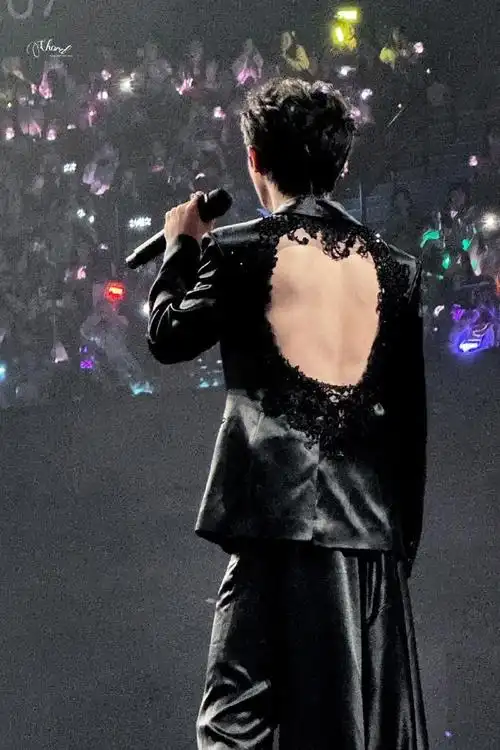 马嘉祺澳门演唱会day2饭拍暗黑天使降落人间!