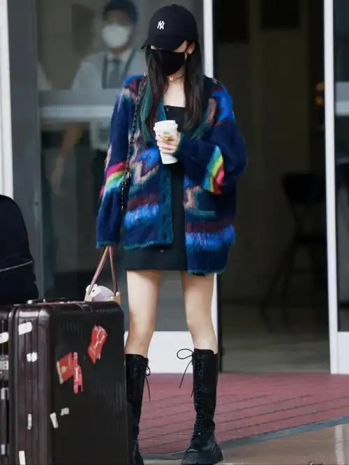 杨幂机场私服穿搭look