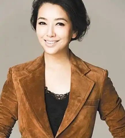 江珊越老颜值越高,怪不得靳东一直都忘不掉她!