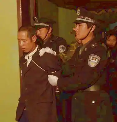 图文:石家庄特大爆炸案被告王玉顺终审被判死刑