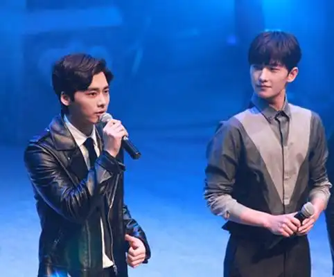 杨洋李易峰盗墓笔记发布会